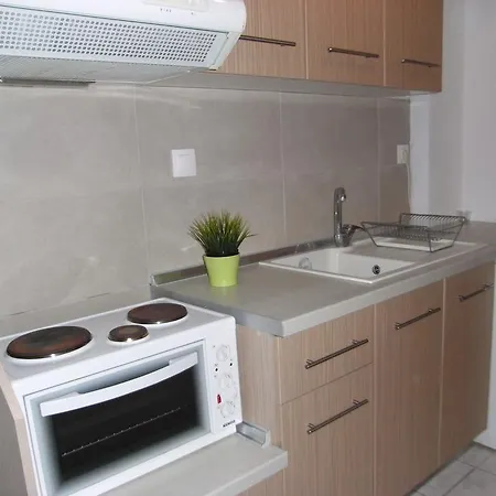 Electra Apartment *